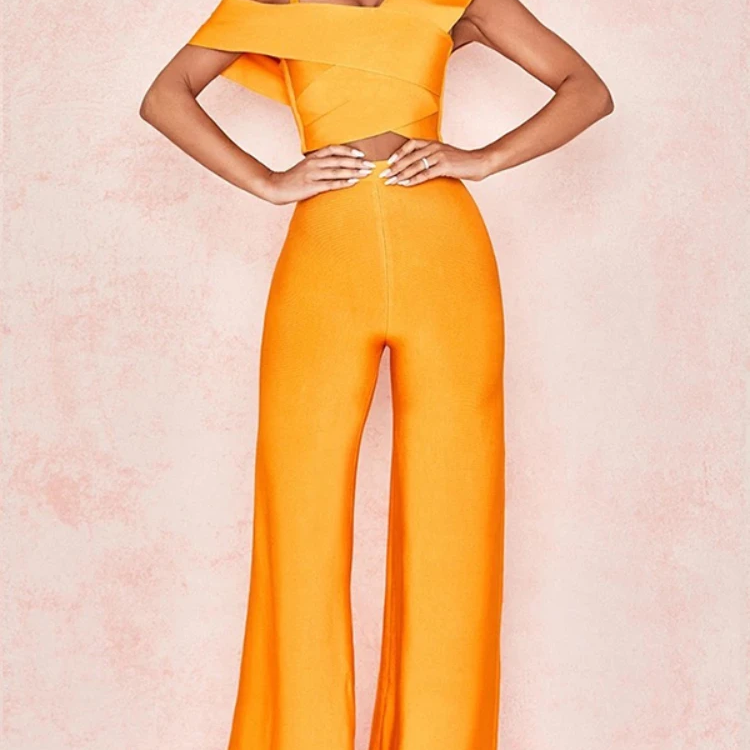 Conjunto de dos piezas para mujer: top corto con hombros descubiertos y pantalón acampanado de cintura alta