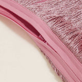 Vestido de noche rosa con flecos y vendajes
