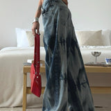 Vaqueros vintage de tiro alto y pierna ancha con efecto tie-dye