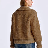 Chaqueta de piel de oveja con solapas