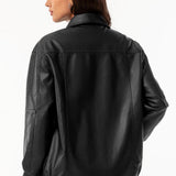 chaqueta de cuero con solapas extragrandes