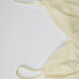Vestido largo de dos piezas con cintura recortada y camiseta de tirantes lisa