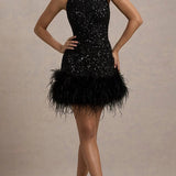 Vestido de noche ajustado con lentejuelas brillantes y esponjosas.