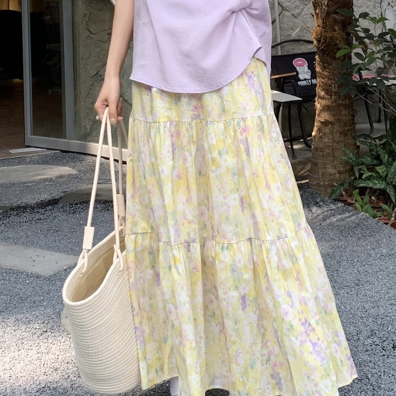 Falda midi con estampado floral amarillo de Monet Garden