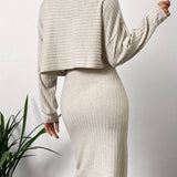 Conjunto de mujer - Falda y jersey de punto acanalado - Corte entallado - Cuello redondo - Manga larga
