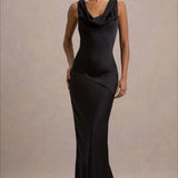 Vestido de noche sirena de satén con cuello vuelto