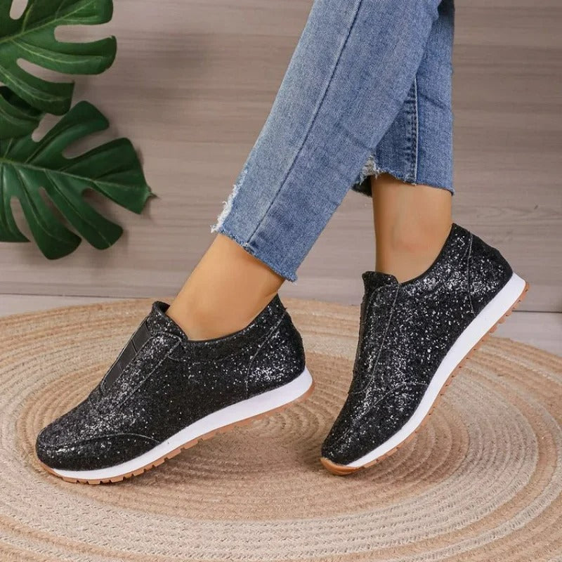 Zapatillas deportivas para mujer - Sintéticas - Correa elástica - Acabado brillante - Corte bajo