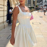 Vestido de noche sexy sin espalda con pajarita