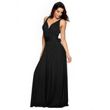 Elegante vestido largo multiposición con tirantes ajustables.