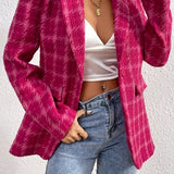 Elegante blazer rojo a cuadros