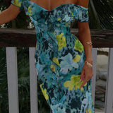 Vestido maxi sexy, sin tirantes, estampado, con volantes y ajustado.