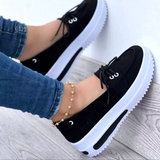 Zapatos de mujer - Mocasines sin cordones - Suela de plataforma - Detalle de cordones informales