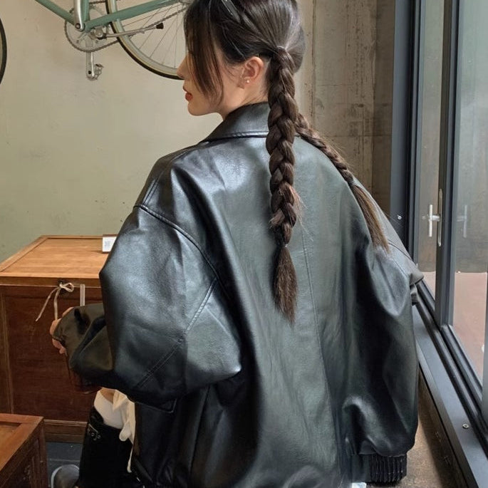Chaqueta de motociclista corta y de gran tamaño