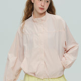 Chaqueta deportiva impermeable y ligera para senderismo y running.