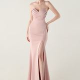 Vestido de noche plisado sin tirantes con escote corazón