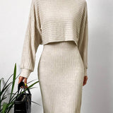 Conjunto de mujer - Falda y jersey de punto acanalado - Corte entallado - Cuello redondo - Manga larga