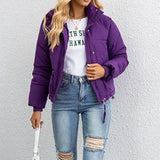 Chaqueta acolchada con cuello alto corto