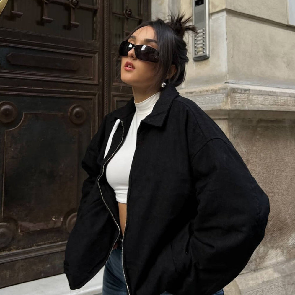 Chaqueta tipo sudadera con cremallera y cuello alto