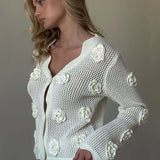 Blusa ajustada con recortes de crochet en color rosa