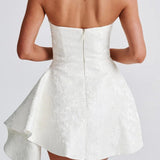 Vestido de noche mini sin tirantes de jacquard