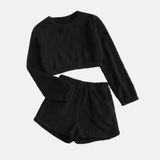 Conjunto de ropa de estar por casa para mujer: top corto de manga larga y pantalones cortos suaves de cintura alta.