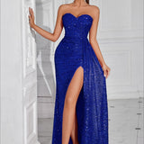 Vestido de noche largo sin tirantes con abertura