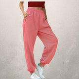 Pantalones deportivos para mujer: cómodos y elegantes, cintura elástica y corte moderno.