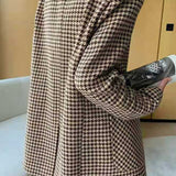 Blazer de lana con estampado de pata de gallo