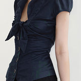 Blusa preppy con pajarita y botones para ir al trabajo