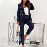 Traje de mujer – Blazer cruzado entallado – Pantalón recto elegante