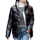Chaqueta acolchada de lujo color esmeralda elegante, brillante y versátil para mujer