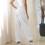 Pantalones deportivos para mujer: cómodos y elegantes, cintura elástica y corte moderno.