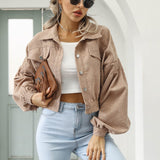 Chaqueta corta de pana con botones