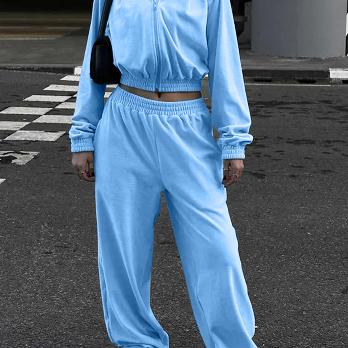 Conjunto deportivo para mujer: chaqueta corta con cremallera y capucha, pantalón de cintura alta