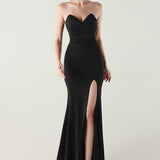 Vestido de noche plisado sin tirantes con escote corazón