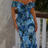 Vestido maxi sexy, sin tirantes, estampado, con volantes y ajustado.