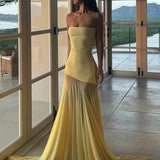 Vestido largo transparente sin tirantes con paneles finos y lisos
