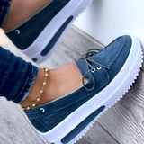 Zapatos de mujer - Mocasines sin cordones - Suela de plataforma - Detalle de cordones informales