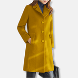Gabardina de mujer – Corte entallado – Lana – Largo hasta la rodilla – Cuello con muesca