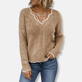 Suéter de mujer – Corte relajado – Punto de lana – Elegante cuello festoneado