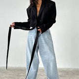 Blazer liso con cuello de corbata