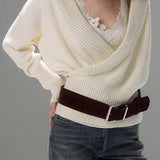 blusa minimalista de punto envolvente