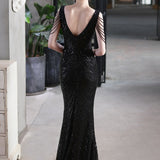 Elegante vestido de noche de sirena con lentejuelas