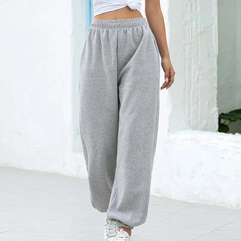 Pantalones deportivos para mujer: cómodos y elegantes, cintura elástica y corte moderno.