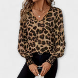 Blusa elegante con estampado de leopardo