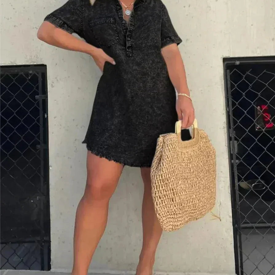 Camisa vaquera atemporal: elegante y cómoda.