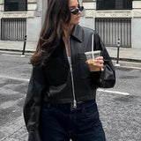 Chaqueta de cuero mate corta y holgada