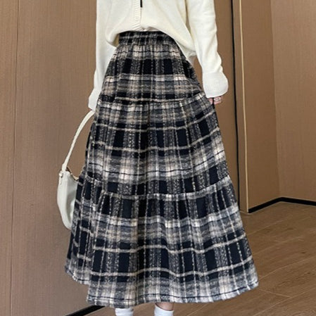 Falda de cuadros con volantes en mezcla de lana