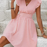 Vestido de mujer - Escote cruzado - Mangas con volantes - Cintura ajustada - Falda acampanada