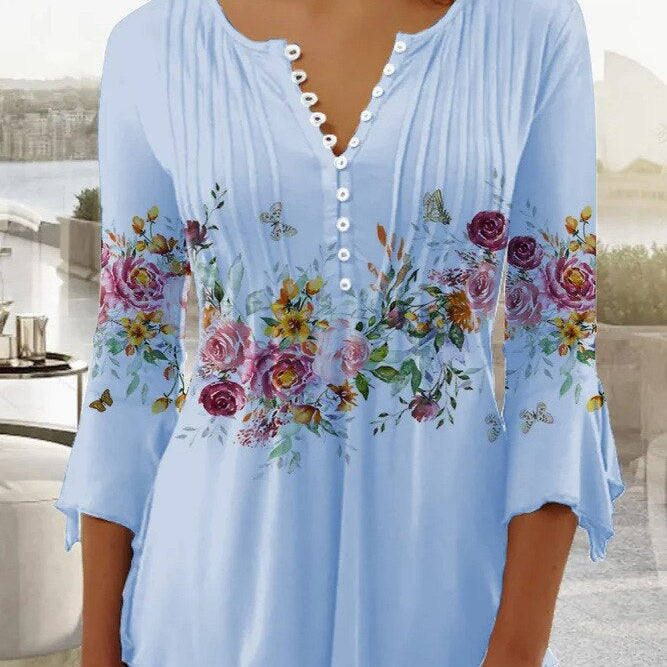 Top de mujer – Estampado floral – Corte holgado – Mangas 3/4 – Cuello en V abotonado – Tejido ligero